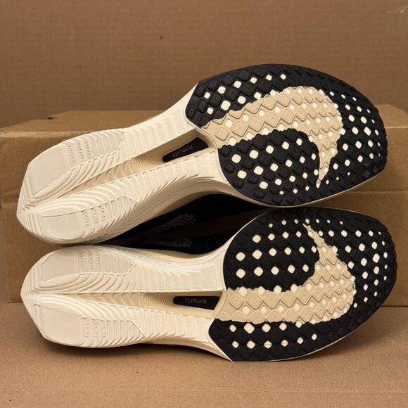 Nike ZoomX Vaporfly NEXT% 3 Women’s Size 7.5 Black Metallic Gold Running Shoes - Picture 9 of 9